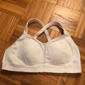 38D lululemon sports bra
